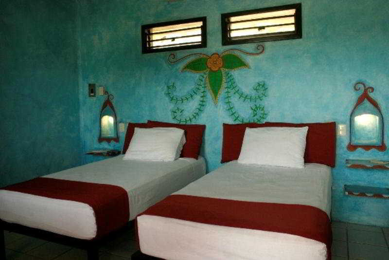 Barrio Latino Riviera Maya 3*
